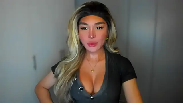 Snapshot of mxshemale_ladyboy chatting on December 10, 10:16 pm mxshemale ladyboy online show from December 10, 10:16 pm