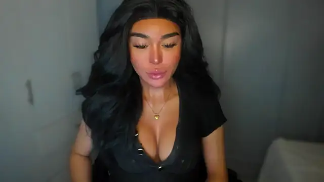 Snapshot of mxshemale_ladyboy chatting on December 24, 3:27 am mxshemale ladyboy online show from December 24, 3:27 am