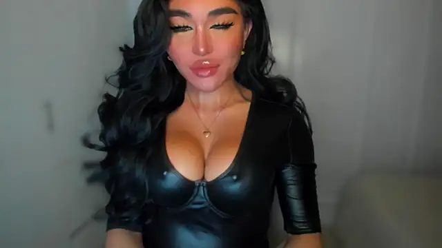 Snapshot of mxshemale_ladyboy chatting on January 11, 8:10 pm mxshemale ladyboy online show from January 11, 8:10 pm