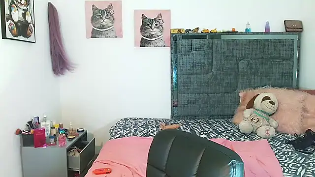 titania1502 online show from February 12, 7:03 am