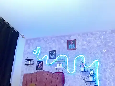 Everlin  Hot  online show from February 15, 10:36 am