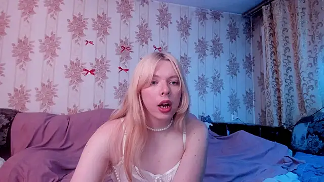 Cutie Bambi online show from February 28, 11:06 am