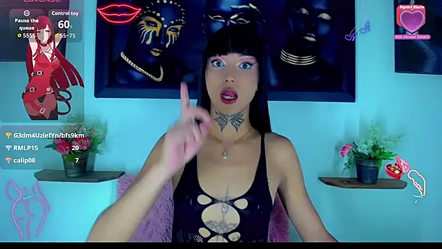 Darianna Atehortua online show from February 14, 9:32 pm