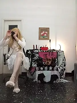 LASCHIAVA6TV72 online show from February 23, 4:43 pm