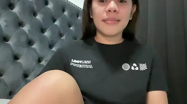 Snapshot of Mooree_naba chatting on January 26, 10:35 pm Mooree naba online show from January 26, 10:35 pm