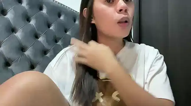 Snapshot of Mooree_naba chatting on February 9, 12:30 pm Mooree naba online show from February 9, 12:30 pm