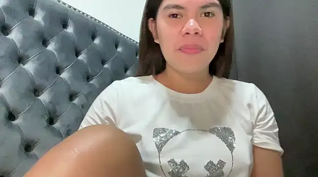 Snapshot of Mooree_naba chatting on February 12, 11:32 pm Mooree naba online show from February 12, 11:32 pm