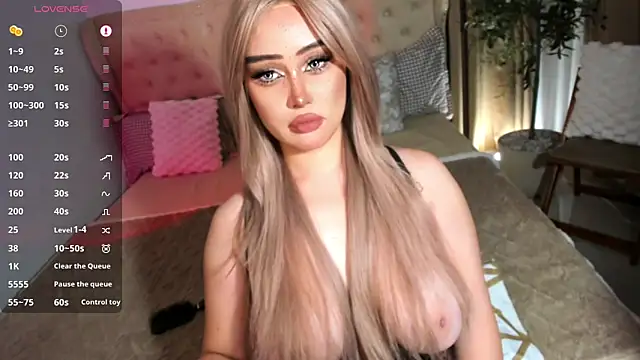 solenheu online show from February 28, 11:39 am