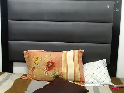 TokyoXXX online show from March 3, 7:32 pm