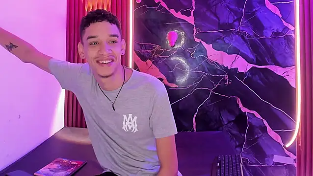 MASTER PLAY HOUSE online show from March 23, 7:08 pm