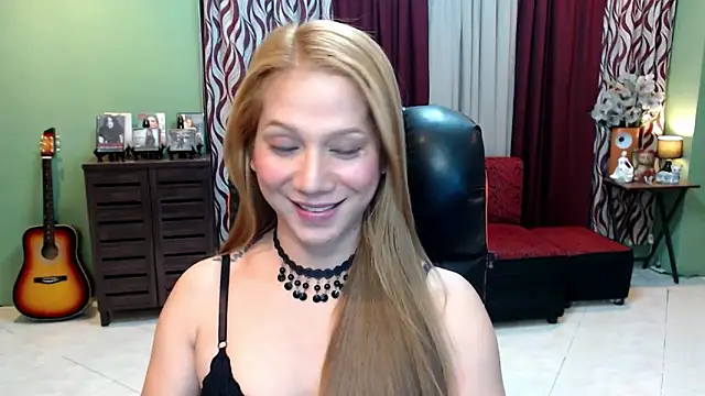 Snapshot of dreamgirlHILARY chatting on September 12, 9:53 pm dreamgirlHILARY online show from September 12, 9:53 pm