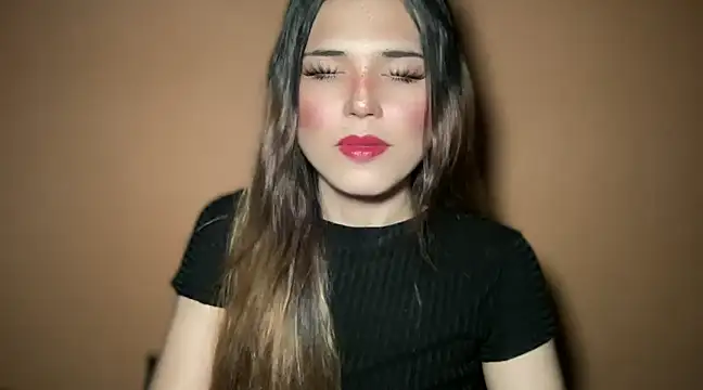 Snapshot of Nami_Campbell chatting on January 5, 9:25 pm Nami Campbell online show from January 5, 9:25 pm