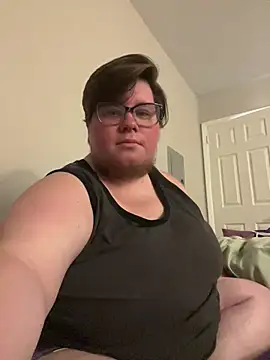 femboyphoenix online show from June 16, 1:52 am