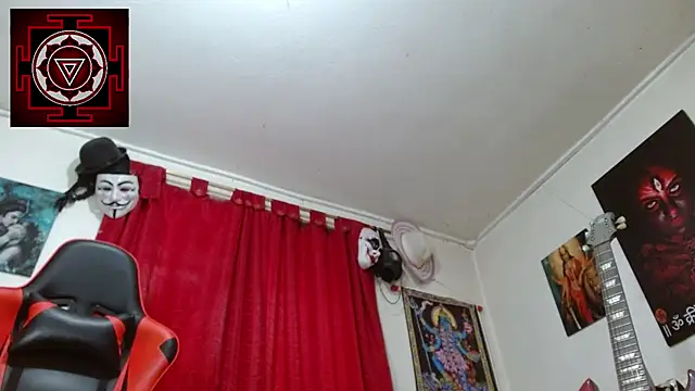 Snapshot of Amanda_Valeska chatting on October 9, 5:47 pm Amanda Valeska online show from October 9, 5:47 pm