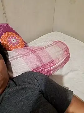 Snapshot of misstressfucker chatting on January 3, 6:57 pm misstressfucker online show from January 3, 6:57 pm