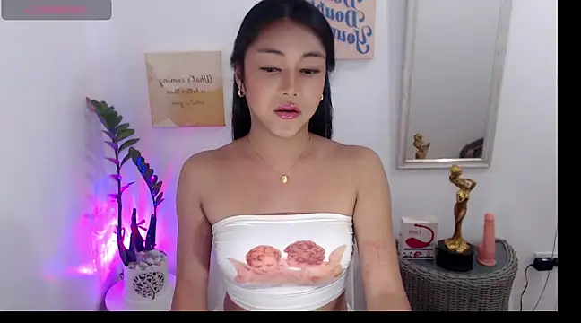 Snapshot of AsianMariaTs chatting on March 21, 11:01 am AsianMariaTs online show from March 21, 11:01 am