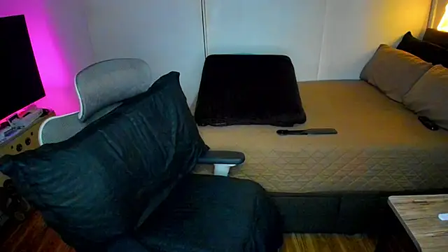 Snapshot of savanna013 chatting on September 17, 1:49 pm savanna013 online show from September 17, 1:49 pm
