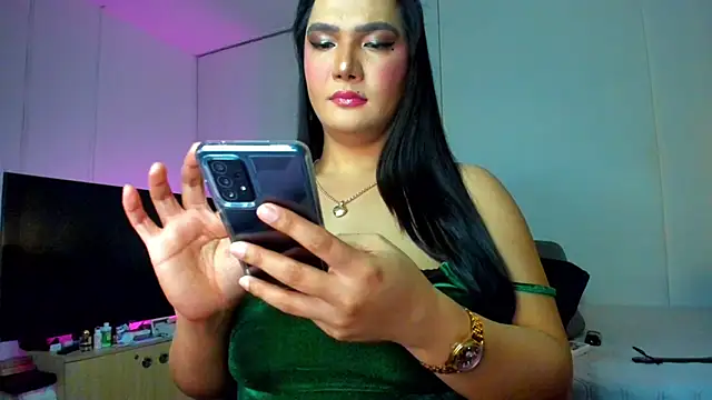 Snapshot of savanna013 chatting on September 29, 5:56 pm savanna013 online show from September 29, 5:56 pm
