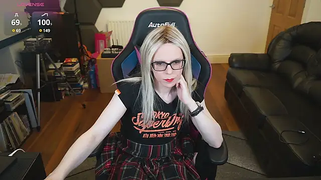 Snapshot of KelseyCobalt chatting on December 3, 8:22 pm KelseyCobalt online show from December 3, 8:22 pm