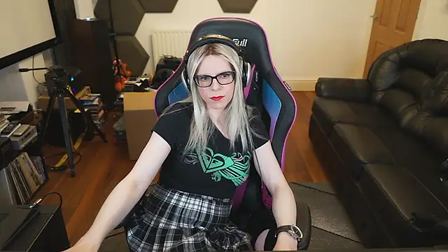 Snapshot of KelseyCobalt chatting on February 5, 10:22 pm KelseyCobalt online show from February 5, 10:22 pm