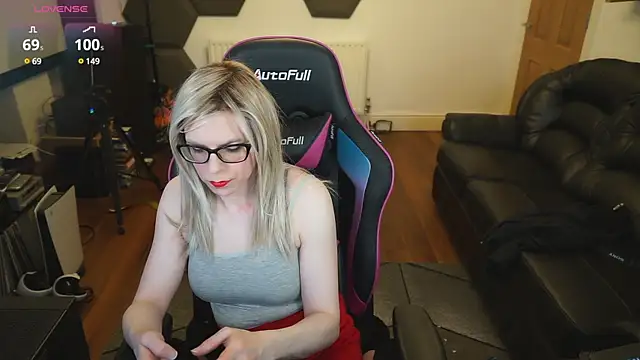 Snapshot of KelseyCobalt chatting on March 6, 10:00 pm KelseyCobalt online show from March 6, 10:00 pm
