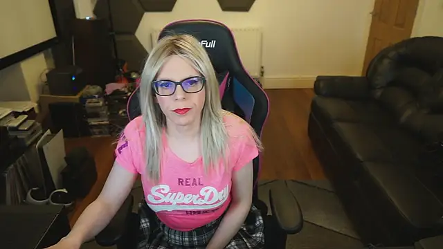 Snapshot of KelseyCobalt chatting on March 17, 9:30 pm KelseyCobalt online show from March 17, 9:30 pm