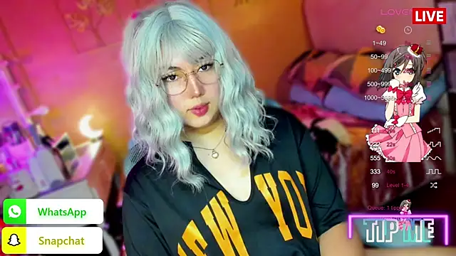 HOTnWILDalice online show from September 24, 1:44 am