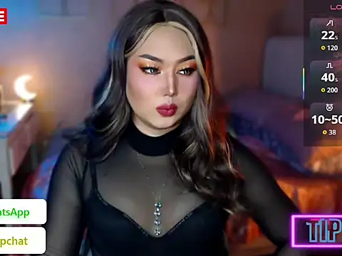 HOTnWILDalice online show from October 27, 1:02 am