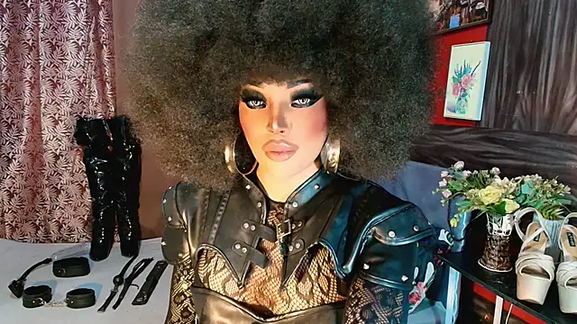 trixxielicious online show from February 14, 12:40 am