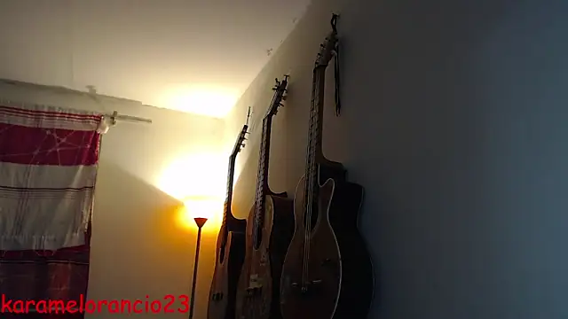 Snapshot of Smoke_trip_Alicia chatting on September 16, 6:18 am Smoke trip Alicia online show from September 16, 6:18 am