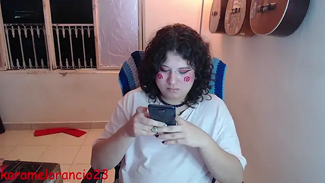 Snapshot of Smoke_trip_Alicia chatting on October 7, 4:24 am Smoke trip Alicia online show from October 7, 4:24 am