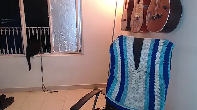 Smoke trip Alicia online show from October 15, 4:45 am