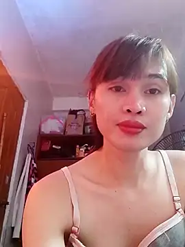 Snapshot of QueenSoreal chatting on February 26, 8:22 pm QueenSoreal online show from February 26, 8:22 pm