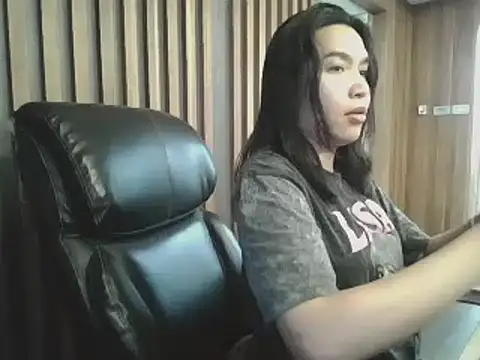 Snapshot of sara_kimoo chatting on March 6, 10:33 pm sara kimoo online show from March 6, 10:33 pm