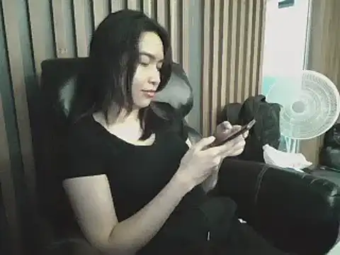 Snapshot of sara_kimoo chatting on March 14, 7:49 pm sara kimoo online show from March 14, 7:49 pm