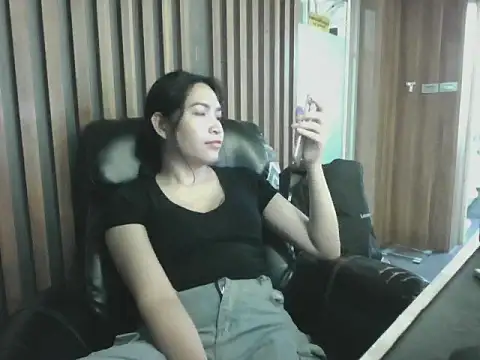 Snapshot of sara_kimoo chatting on September 24, 5:41 pm sara kimoo online show from September 24, 5:41 pm