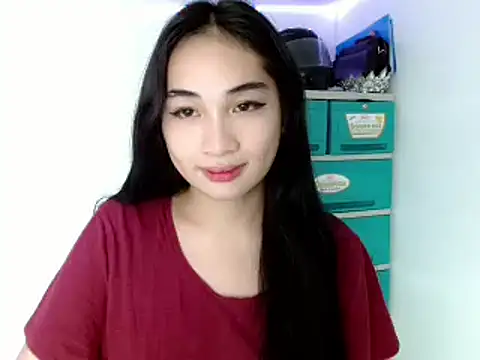 SweetLilly 18 online show from February 2, 10:46 am