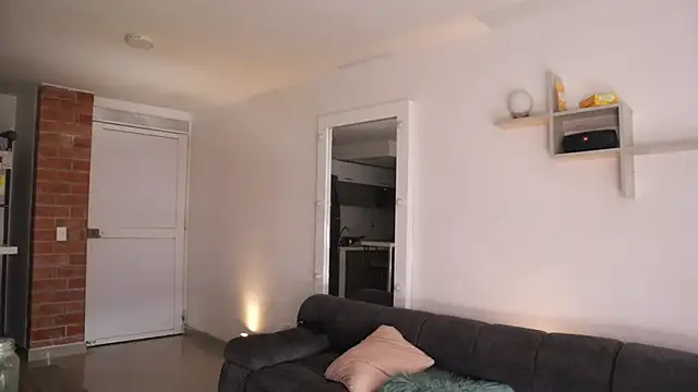  Vahos  online show from October 10, 5:47 pm