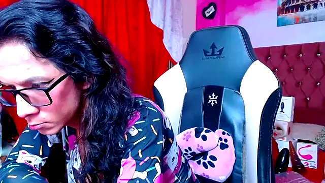 Snapshot of DaslyRoze chatting on February 7, 3:19 pm DaslyRoze online show from February 7, 3:19 pm
