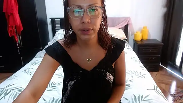 Snapshot of sensual_nataliee chatting on October 8, 1:34 pm sensual nataliee online show from October 8, 1:34 pm