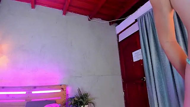 niky doll  online show from February 24, 7:29 pm