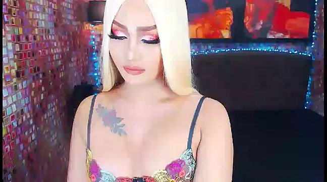 KylieMaxwellCaulfield TS online show from February 12, 1:09 am