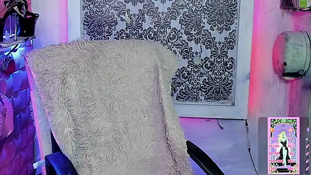 Snapshot of tsviolett chatting on September 16, 6:45 pm tsviolett online show from September 16, 6:45 pm