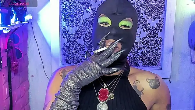 tsviolett online show from November 10, 6:31 pm