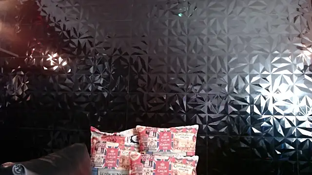 Snapshot of PINK__LOLA1 chatting on December 22, 8:36 pm PINK LOLA1 online show from December 22, 8:36 pm