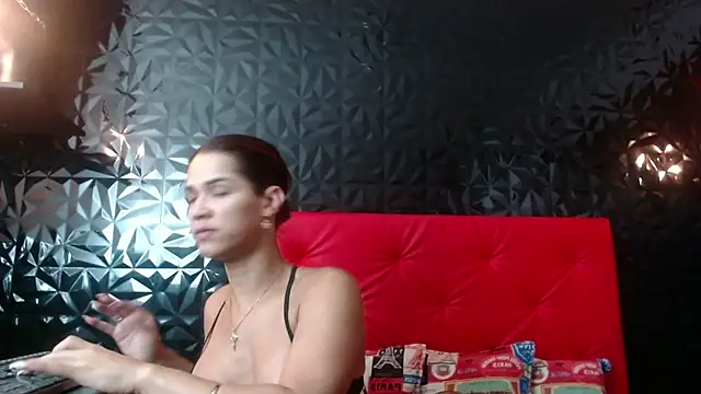 Snapshot of PINK__LOLA1 chatting on March 11, 12:00 am PINK LOLA1 online show from March 11, 12:00 am