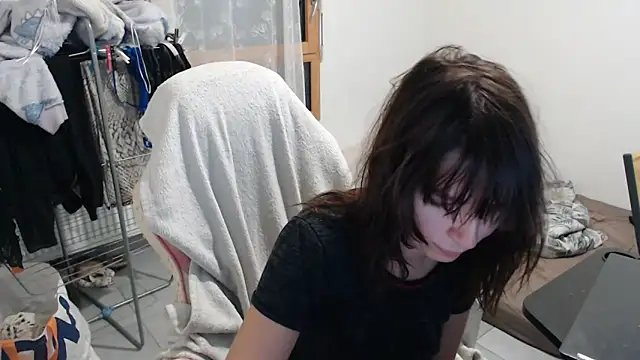 Snapshot of missthon0 chatting on September 25, 11:17 am missthon0 online show from September 25, 11:17 am