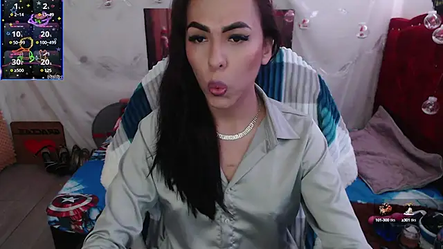 Snapshot of arianablue69 chatting on January 1, 3:24 pm arianablue69 online show from January 1, 3:24 pm