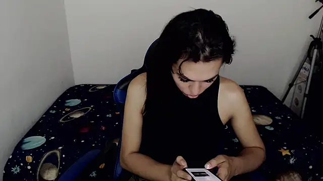 Snapshot of arianablue69 chatting on February 16, 8:00 pm arianablue69 online show from February 16, 8:00 pm