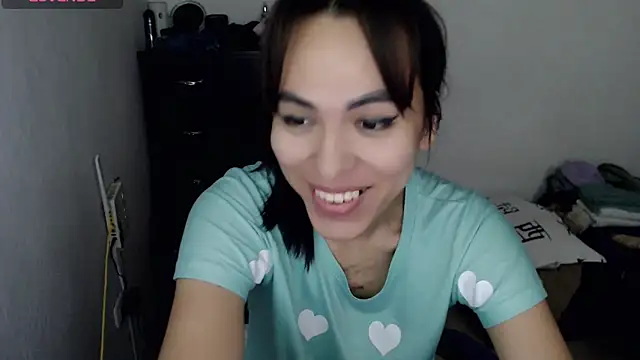 Snapshot of arianablue69 chatting on March 12, 11:42 am arianablue69 online show from March 12, 11:42 am